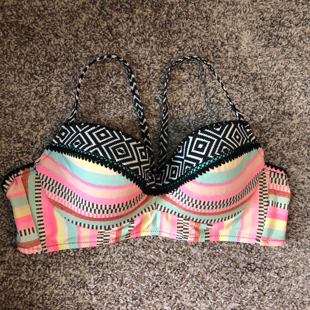 Multi-color bikini top